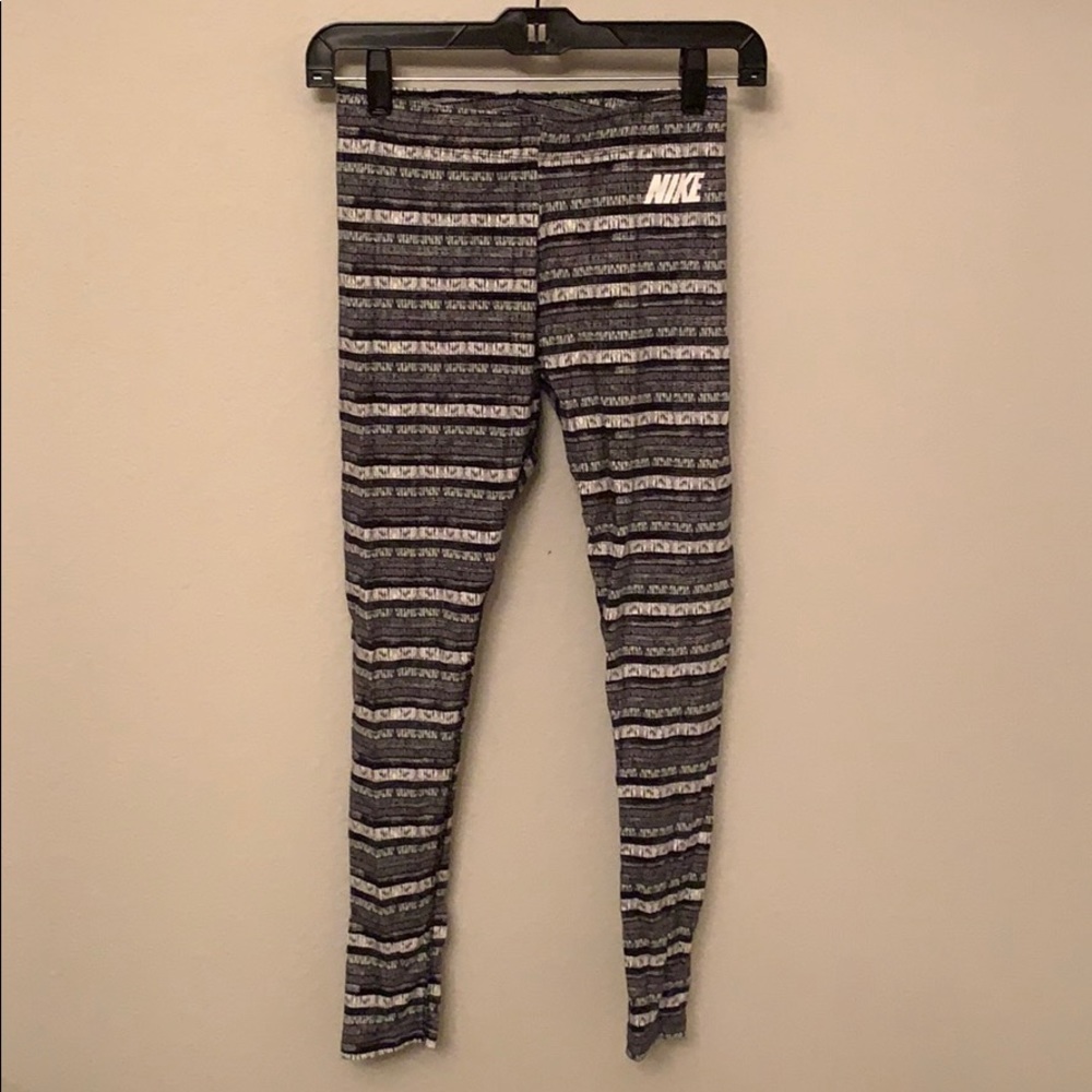 Nike leggings